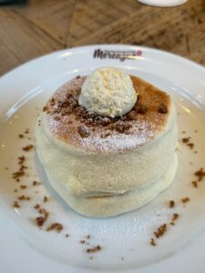 神奈川県横浜市／カフェ「メレンゲ岸根公園店」